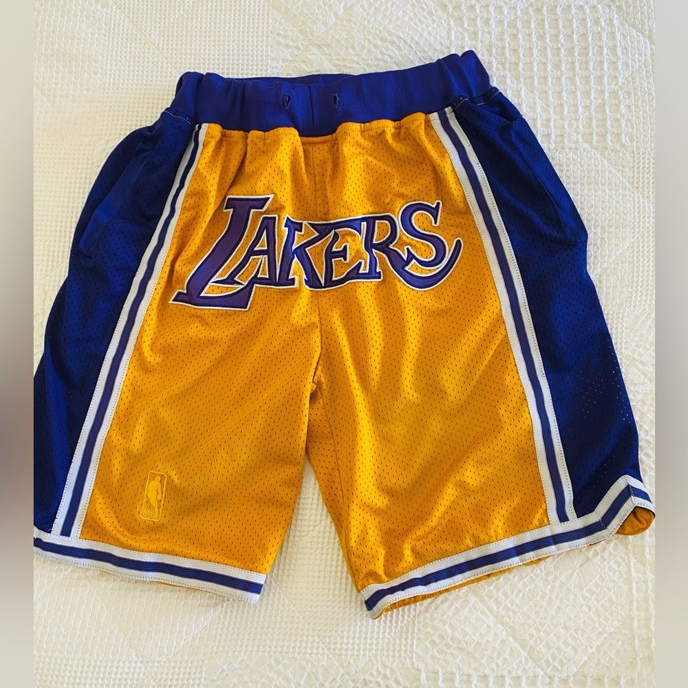 Just Don 1996-97 NBA Los Angeles Lakers Basketball Shorts
Size Small